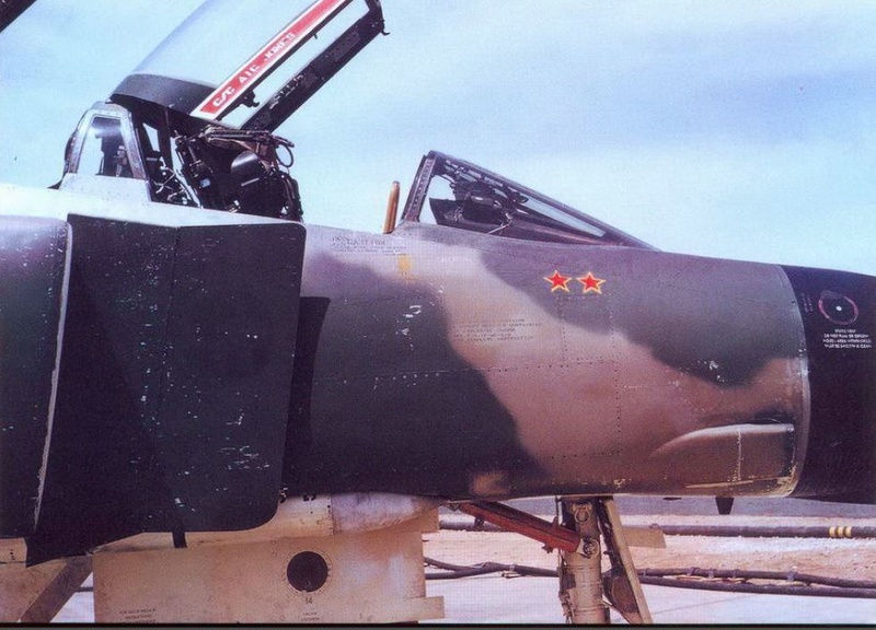 [Eduard] 1/48 - McDonnell-Douglas F-4C Phantom II "Nam 1968"  - Page 17 Scratc10