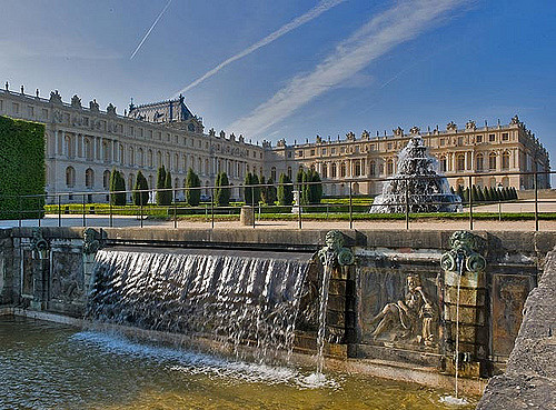 Versailles, le Bassin du Bain des Nymphes de Diane 34706010