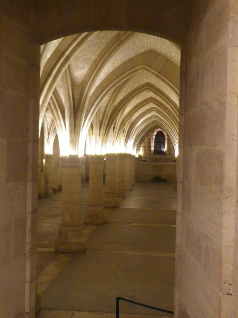 Marie-Antoinette à la Conciergerie : sa cellule et la chapelle expiatoire - Page 4 Imgp5362