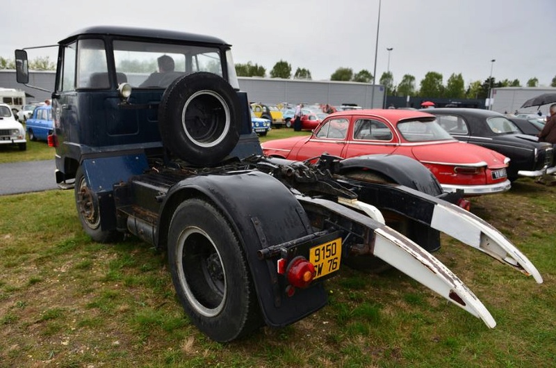 Utilitaires et poids-lourds  non Citroën ... - Page 21 471