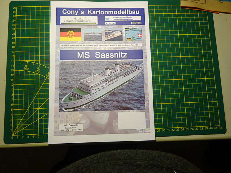 Fertig - Eisenbahnfähre "Sassnitz" von Cony's Kartonmodellbau, M 1:160 von Fleetmanager Dsc02886