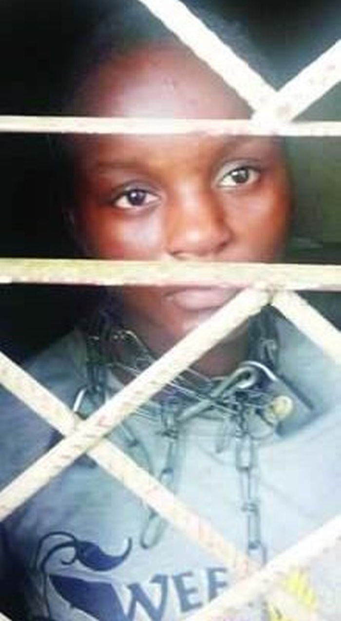 You Won’t Believe Why Parents Chained 14 Years Old Daughter For 1 Month Naked (Photo) Chaine10