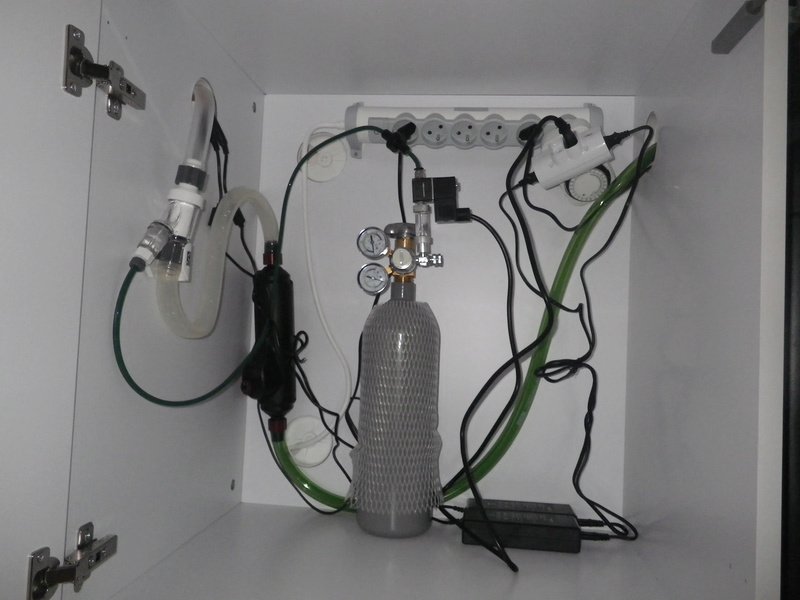 kit CO2 + contrôleur pH : besoin de vos avis Imgp0061