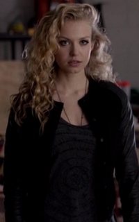 Penelope Mitchell (Olivia "Liv" Parker) - Avatar 200*320 462