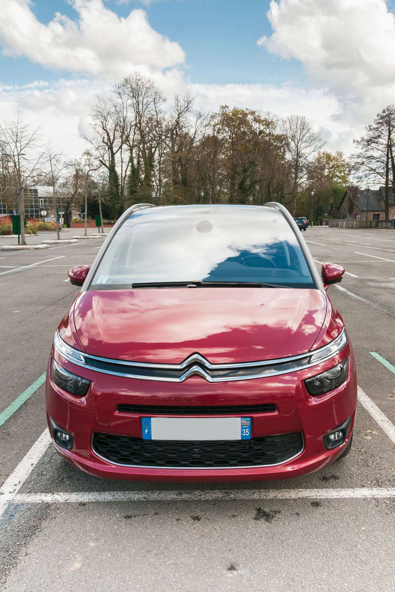 Présentation et Photos de votre Voiture "Citroën" C4gp211