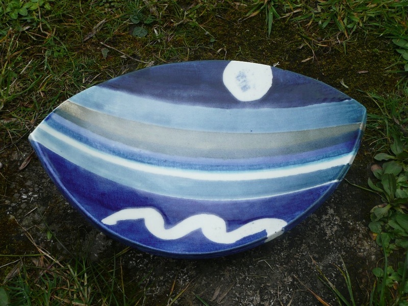 Blue dish P1220910