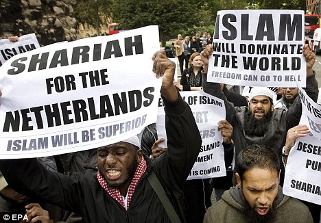 Velika Britanija postala prva zemlja koja dopušta oplodnju od tri roditelja Sharia11