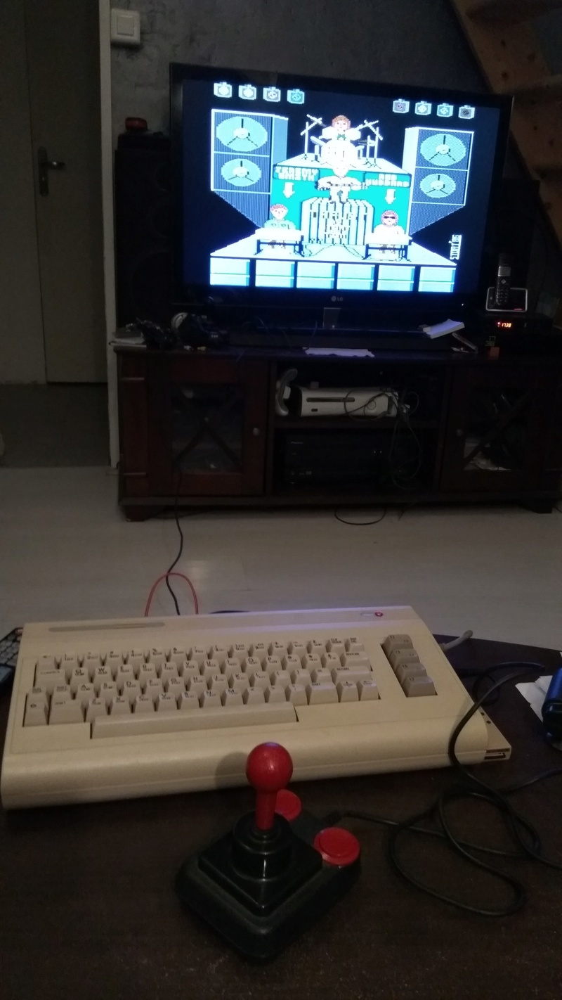 Commodore 64 : retour aux sources prêt de 30 ans après !!! Img_2012