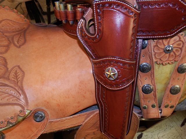 HOLSTER "1865" avec "BACK FLAP" by SLYE Dscf0311