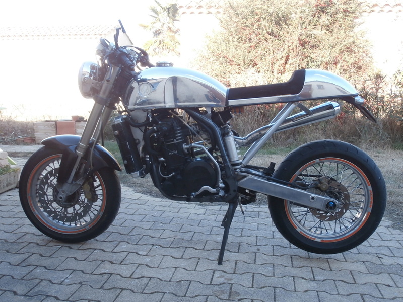 KTM DUKE CAFRA P1070111