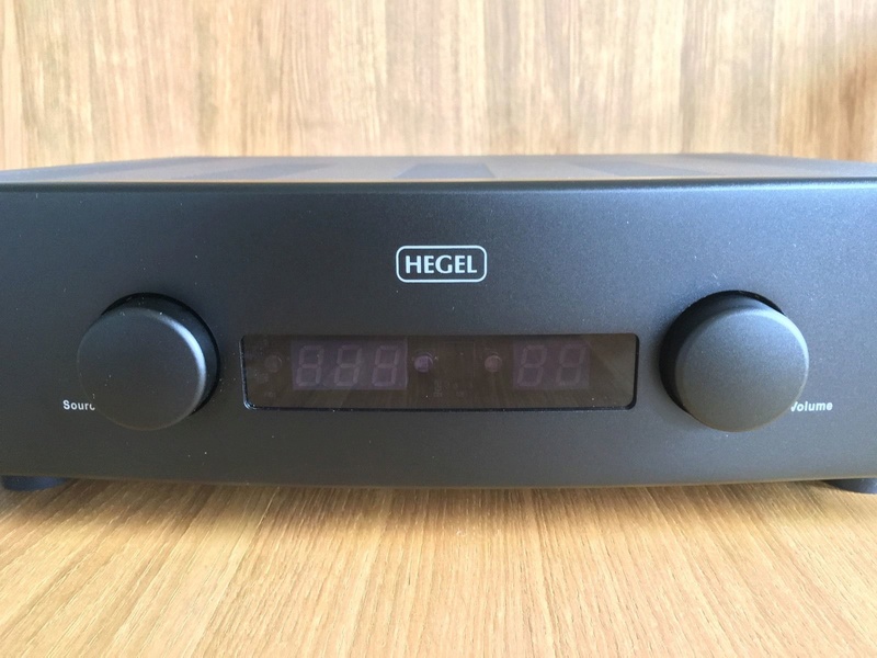 Hegel H160 Amplifier (used ) 311