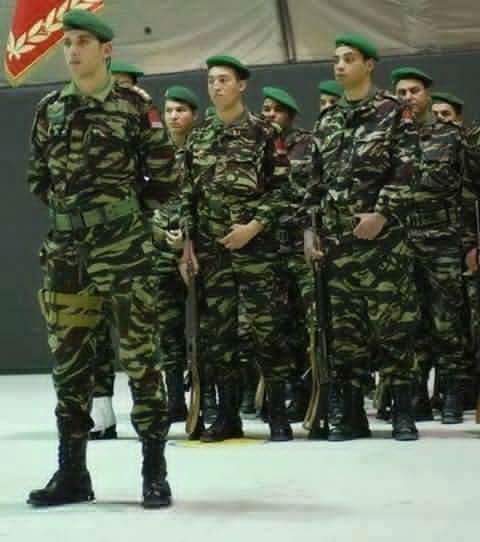 Photos de nos soldats et des Bases Marocaines - Page 3 Fb_img10