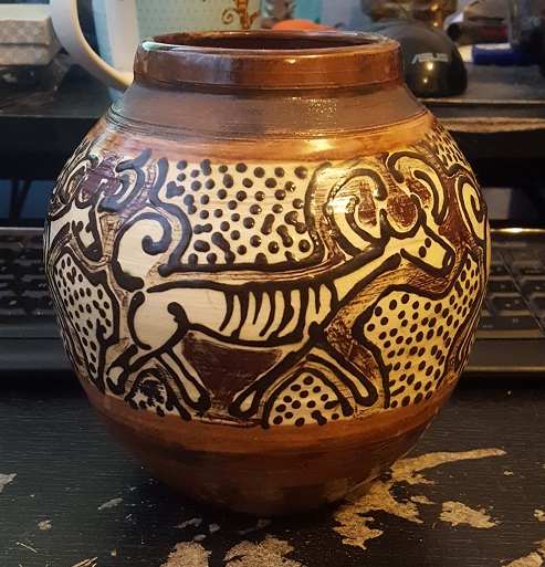 Australian Aboriginal Pottery ? Dingo Dog Vase Signed Y2 - ID Please  20170213