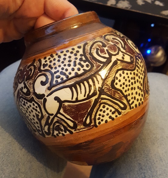 Australian Aboriginal Pottery ? Dingo Dog Vase Signed Y2 - ID Please  20170214