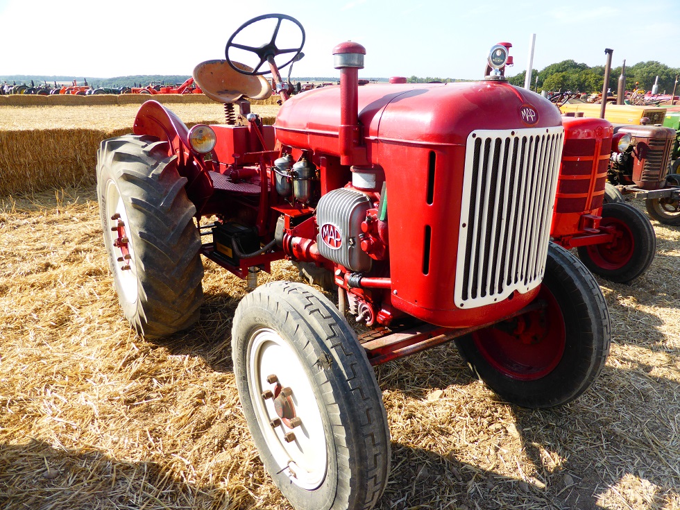 45 - St Maurice d'Aveyron : 1er INTERCLUBS des tracteurs d'époque au GRAND CARROUGE les 4 et 5 Août 2018 - Page 2 Au710