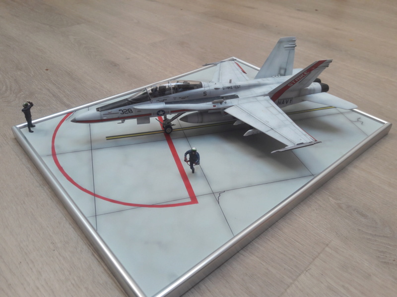 F 18B hasegawa 1/48 + diorama terminés 20210716