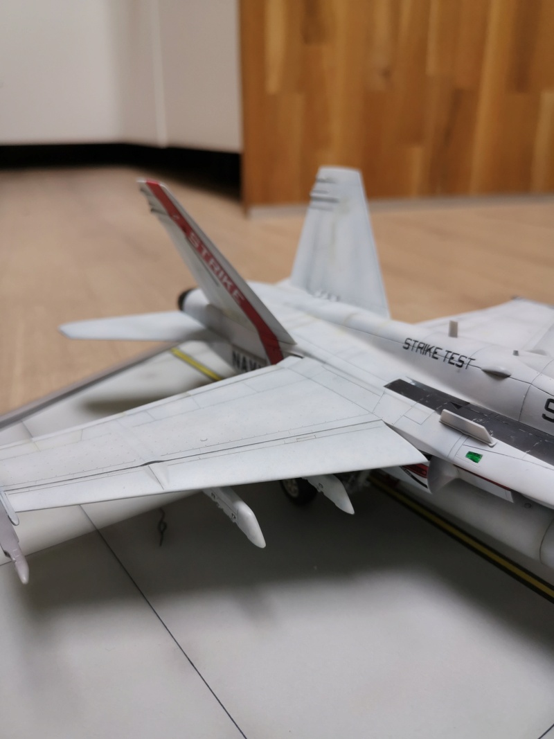 F 18B hasegawa 1/48 + diorama terminés Img_2049