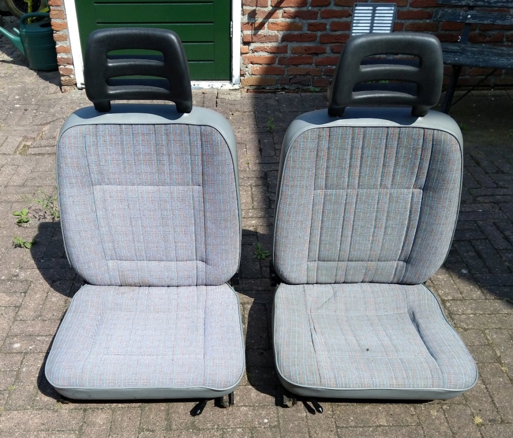 Original Hijet seats (2002) for free. Stoele11