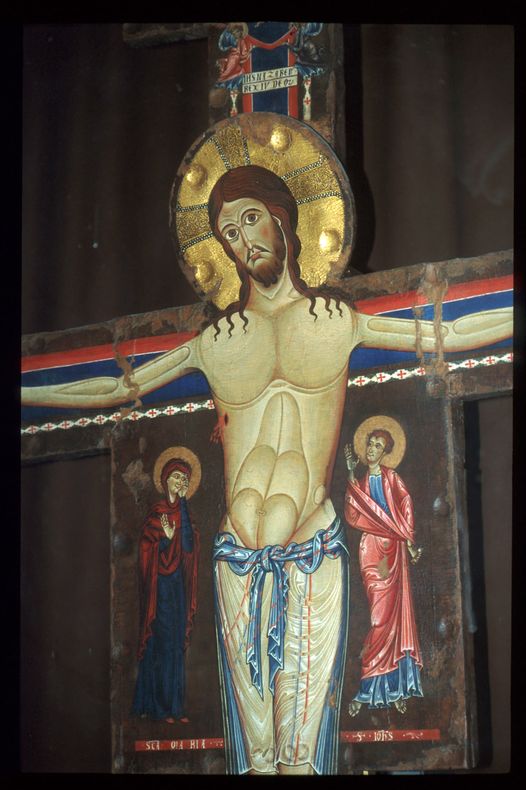 Représentations de la crucifixion: différences Orthodoxie/Occident Dzotai10