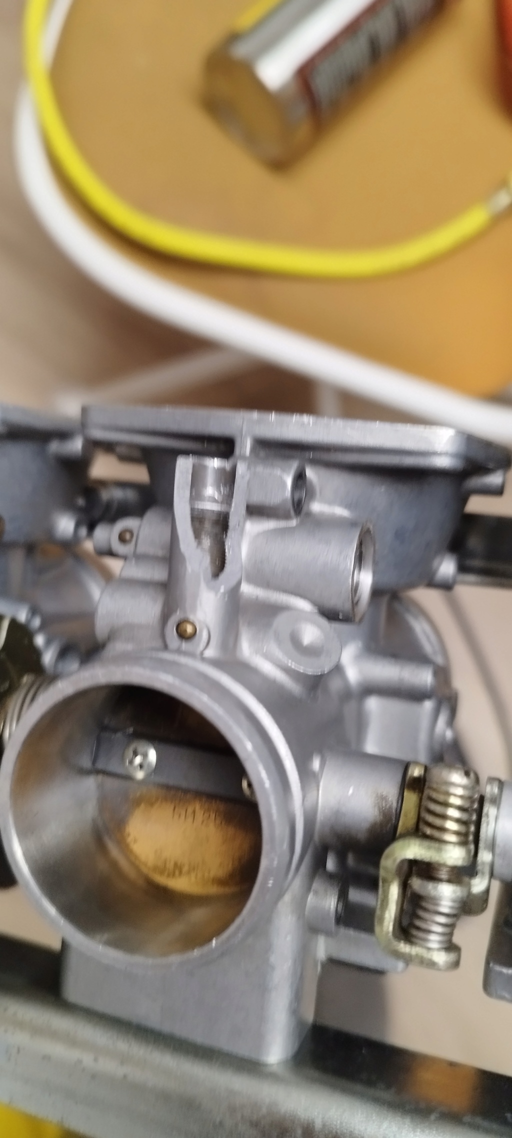 carb_r10.jpg