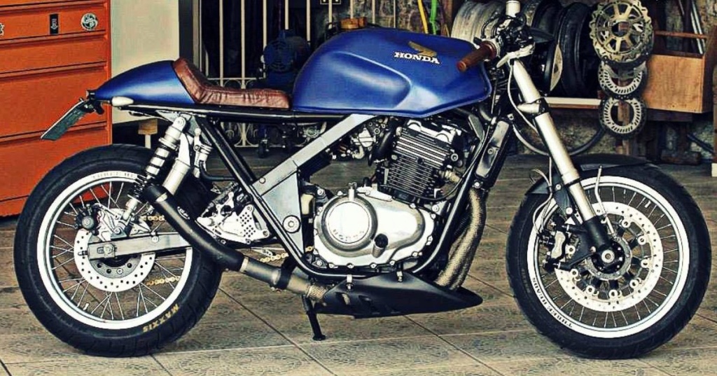 Y sont où les CB500 s des 90' ? Honda_11