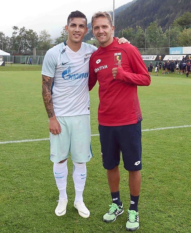 ¿Cuánto mide Leandro Paredes? - Altura - Real height Adaeaf10