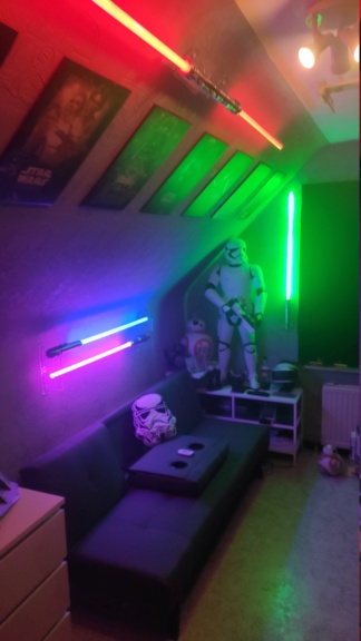 Ma collection Star Wars dans ma pièce Home Cinéma  Img_2023