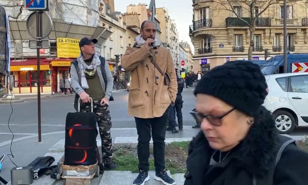 FIN DE LA REPUBLIQUE FRANC MACONNE PAR LE CHOIX DE DIEU - L' ENFANT D'ALZO DI PELLA 2 Micro10