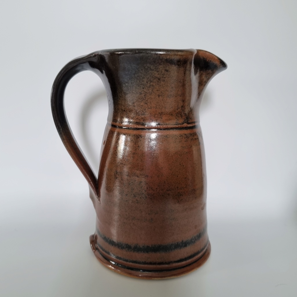 Black brown jug, chevron base, mark, ID help 20230811