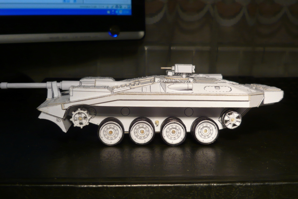 Stridsvagn Strv 103C - Maßstab 1:48, entworfen von Lachezar P1070316