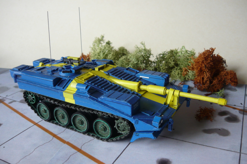 Stridsvagn Strv 103C - Maßstab 1:48, entworfen von Lachezar P1070511