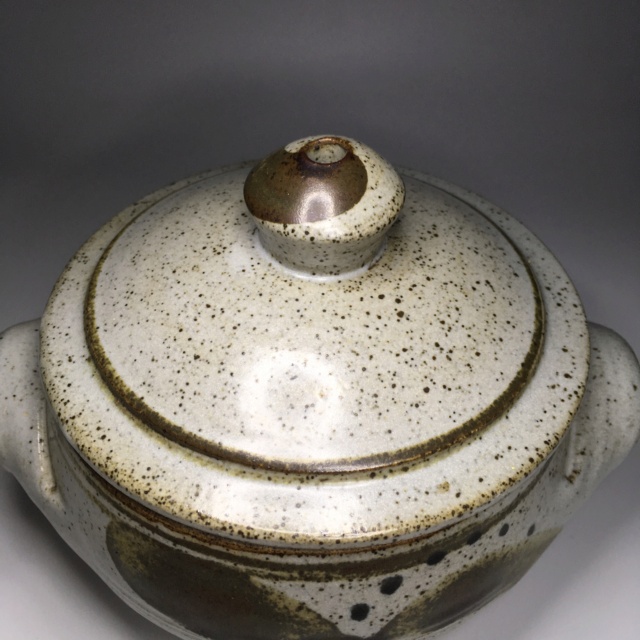Unmarked Lidded pot, David Leach?   Img_4611
