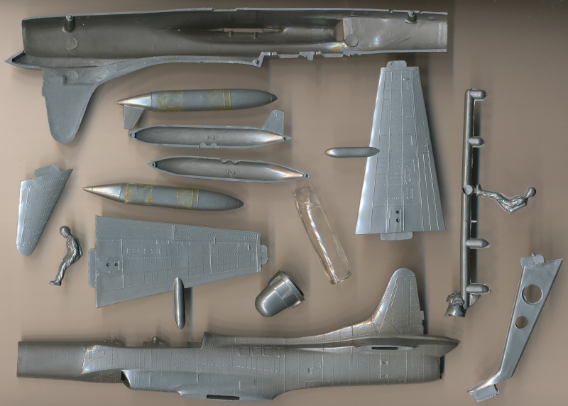 [LINDBERG] LOCKHEED F-94C STARFIRE 1/48ème (1/52) Réf 519-79 F-94c_14