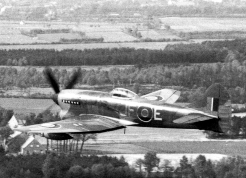 HAWKER TEMPEST Mk V Réf 159 Hawker19