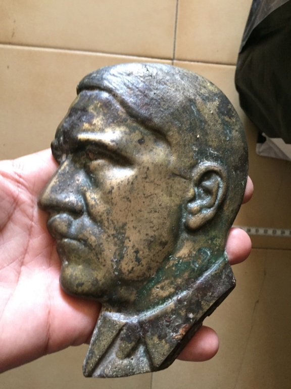 PLaque buste Adolf bronze laiton fonte ?  1a3cf810