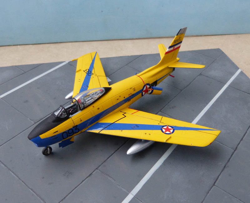 F 86 Sabre yougoslave - Airfix. Sabre_11