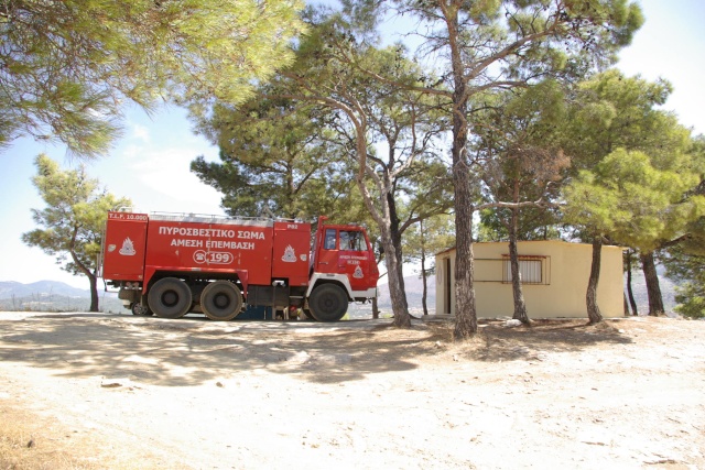 Grèce (ile de Rhodes) 1° pompiers (photos) Imgp4710