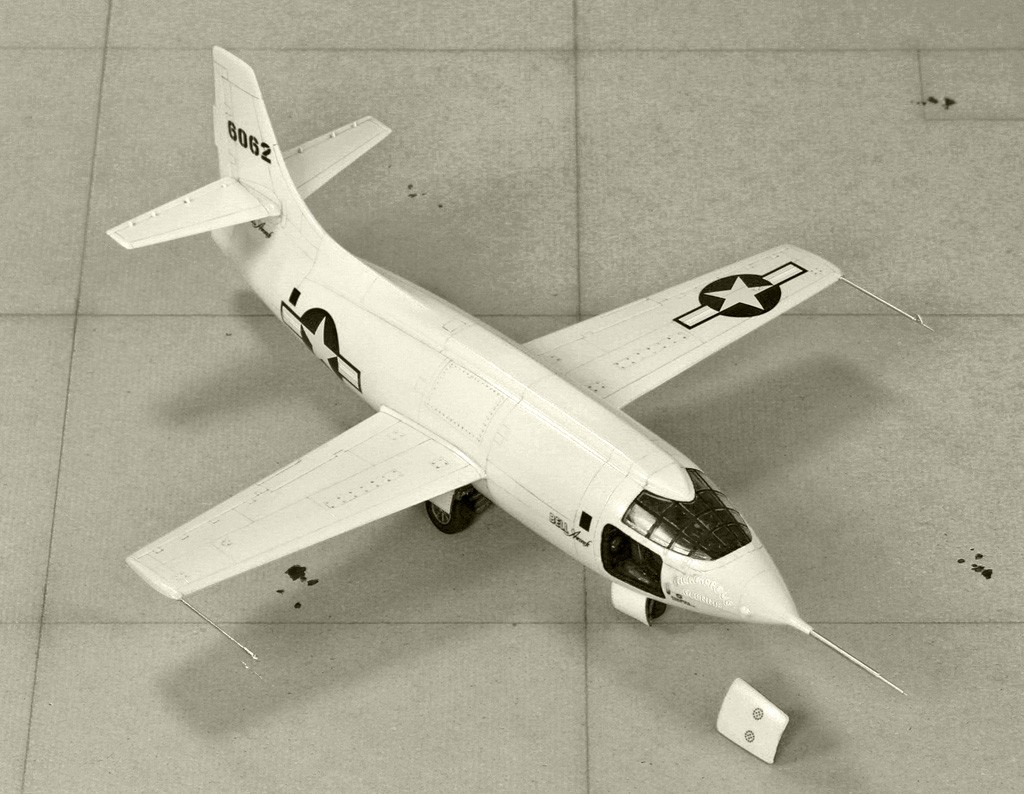 Bell X-1 "Machbuster" (1:72 Tamiya + P.E. Brengun) Img_0820