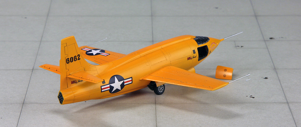 Bell X-1 (ou XS-1) "Machbuster" (1:72 Tamiya) Img_0821