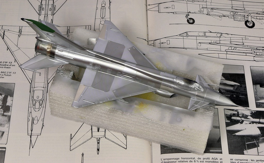 [Artmodel] Mikoyan-Gouryevitch MiG Ye-8 Proto.MiG 21M  - Page 2 Img_2820