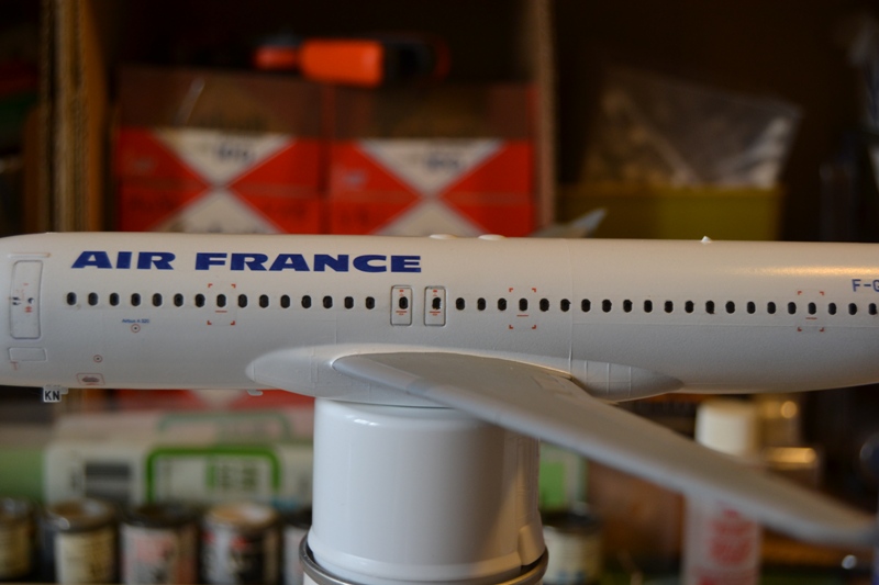 AIRBUS A 320-211 "Air France" [Heller-1/125] - Page 2 A320_012