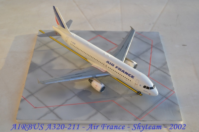 AIRBUS A320-211 Cie AIR FRANCE 1/125ème Réf 80448 Dsc_0076