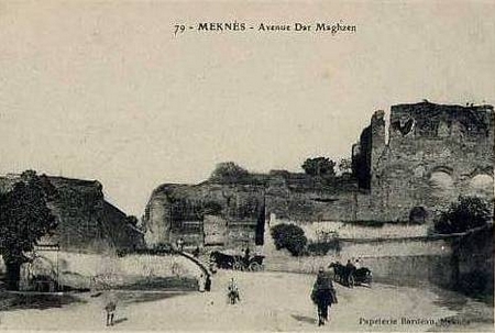 Meknès, la Ville Ancienne et les 2 Mellahs - 3 - Page 6 Dar_ma12