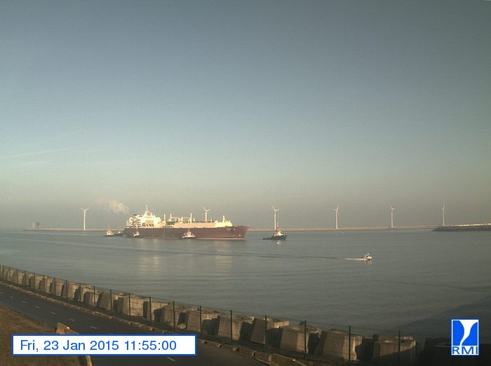 Photos en direct du port de Zeebrugge (webcam) - Page 62 Zeebru10