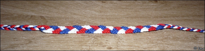 Bracelets difficulté 1 - B - - Page 2 Bracel21