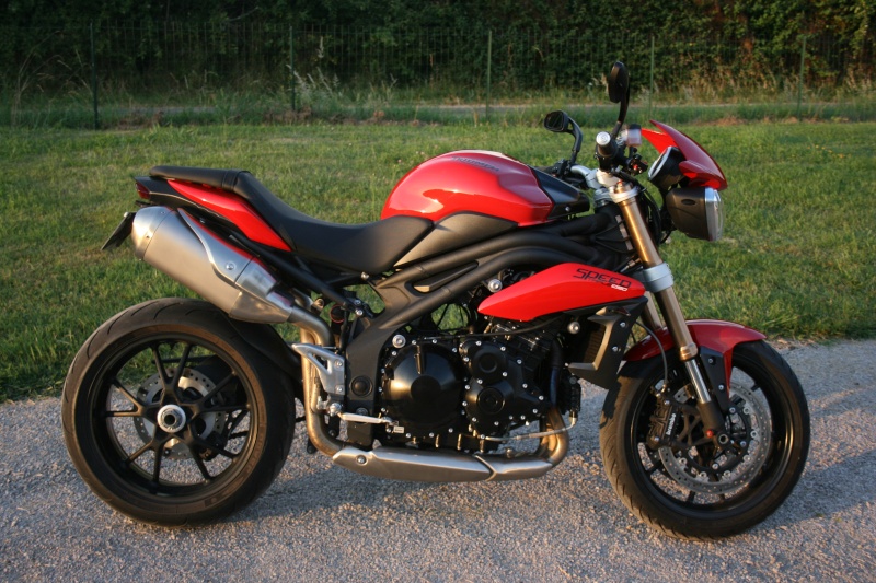 Triumph 1050 Speed triple - Page 6 Img_2410