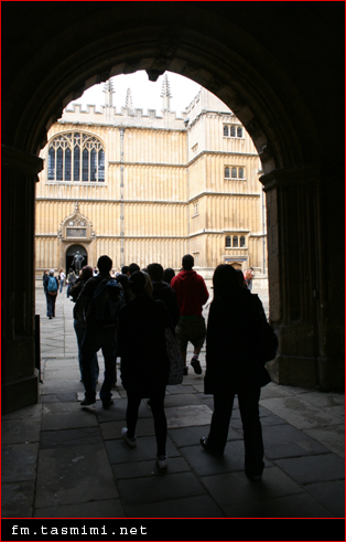 جامعة أوكسفورد ( The University of Oxford) 000110