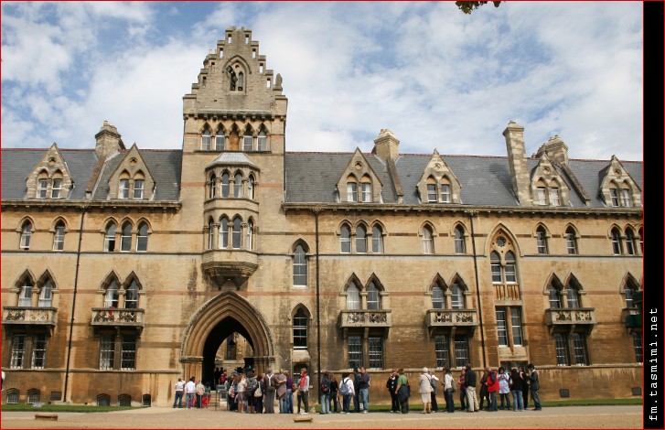   ( The University of Oxford) 01910