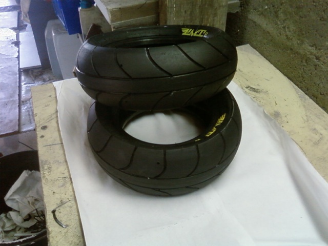 retaillage pneu slick Sp_a0156