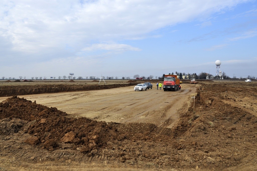 AEROPORTUL ORADEA - STIRI - DISCUTII - Pagina 2 _dsc0043